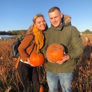 Meet your Posher, Samantha